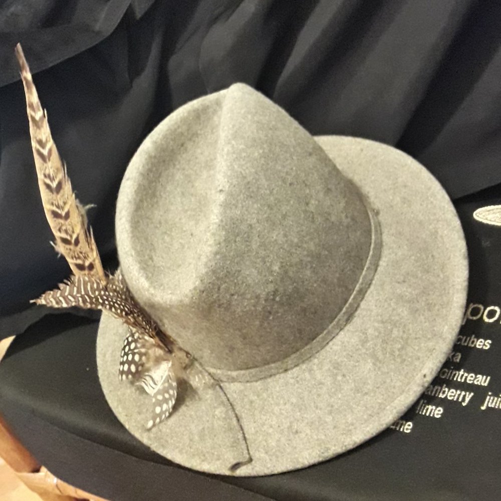 Vintage Fedora Hat GREY Wool Felt Spotted Feathers